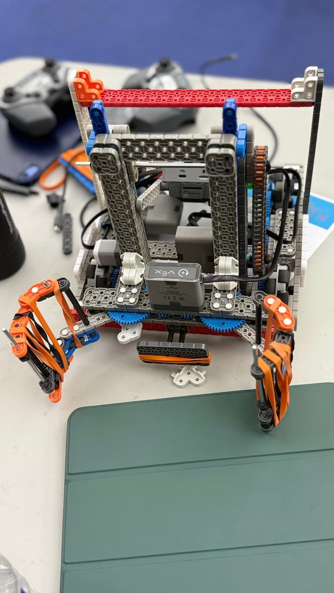 Team 81011D - Vex Ninja Received Sportsmanship Award photo